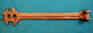 B114 Orphan Wrench Image